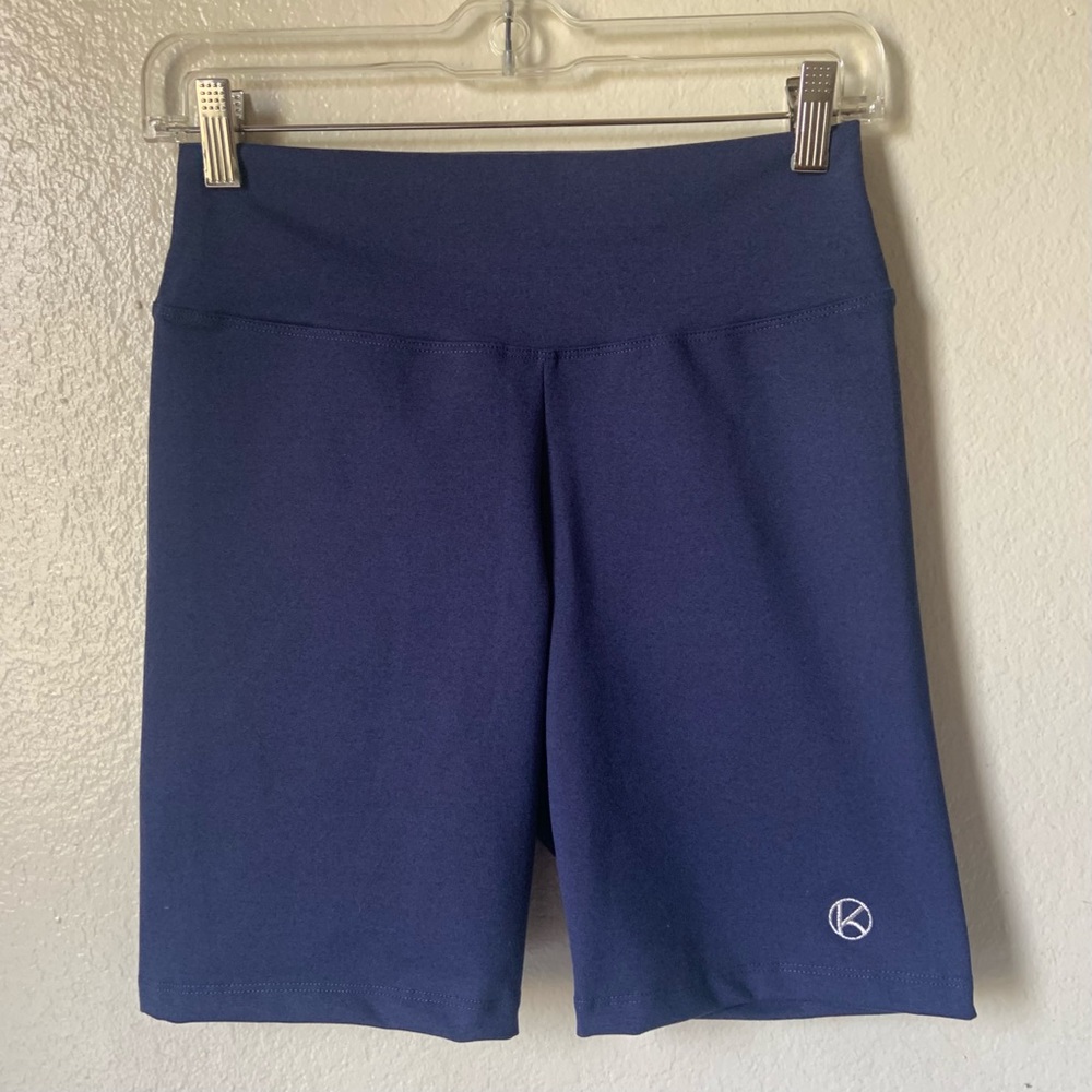 purple high-waisted biker shorts (large)